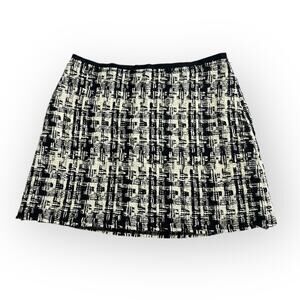 Milly of New‎ York Mini Skirt Women's 6 Black White Wool Houndstooth Flat Front